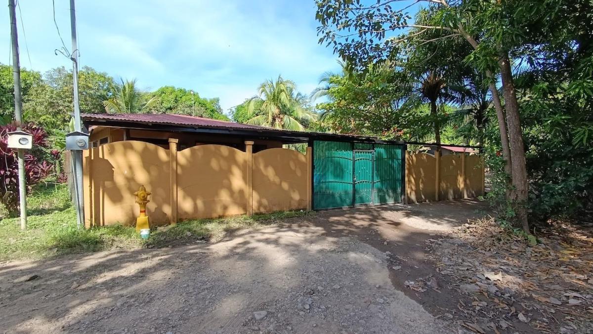 La Casa Del Raton, Relajate En El Campo Y La Playa Villa Paquera Eksteriør billede