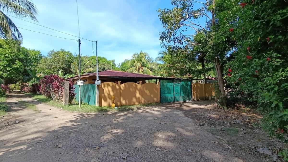 La Casa Del Raton, Relajate En El Campo Y La Playa Villa Paquera Eksteriør billede